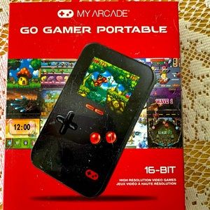 NIB My Arcade Go Gamer Portable 220 Retro Games